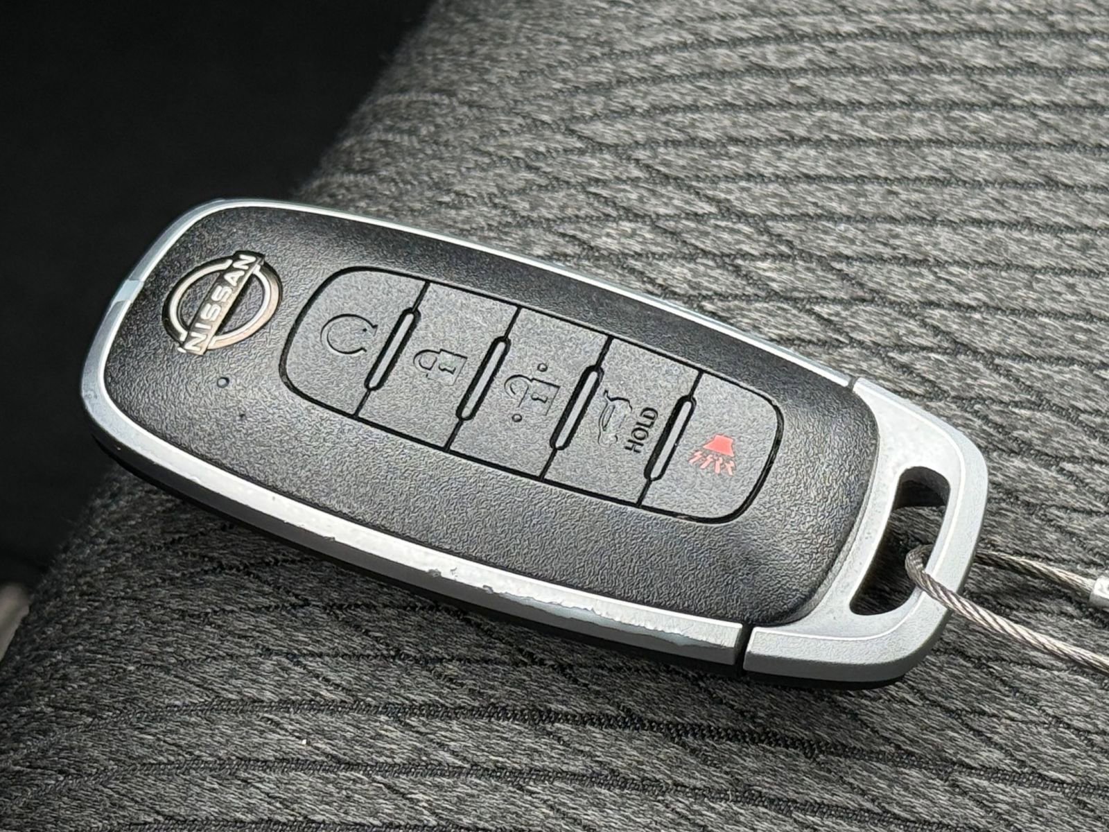 Used 2025 Nissan Rogue SV AWD/4WD image 21