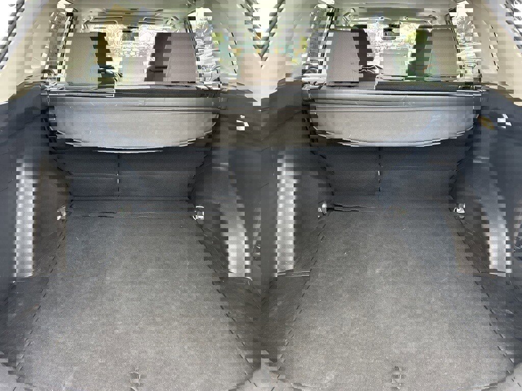 Used 2023 Toyota RAV4 XLE image 15