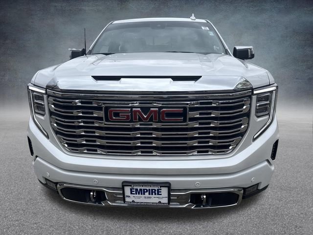 Used 2025 GMC Sierra 1500 Denali w/ Denali Reserve Package AWD/4WD image 11
