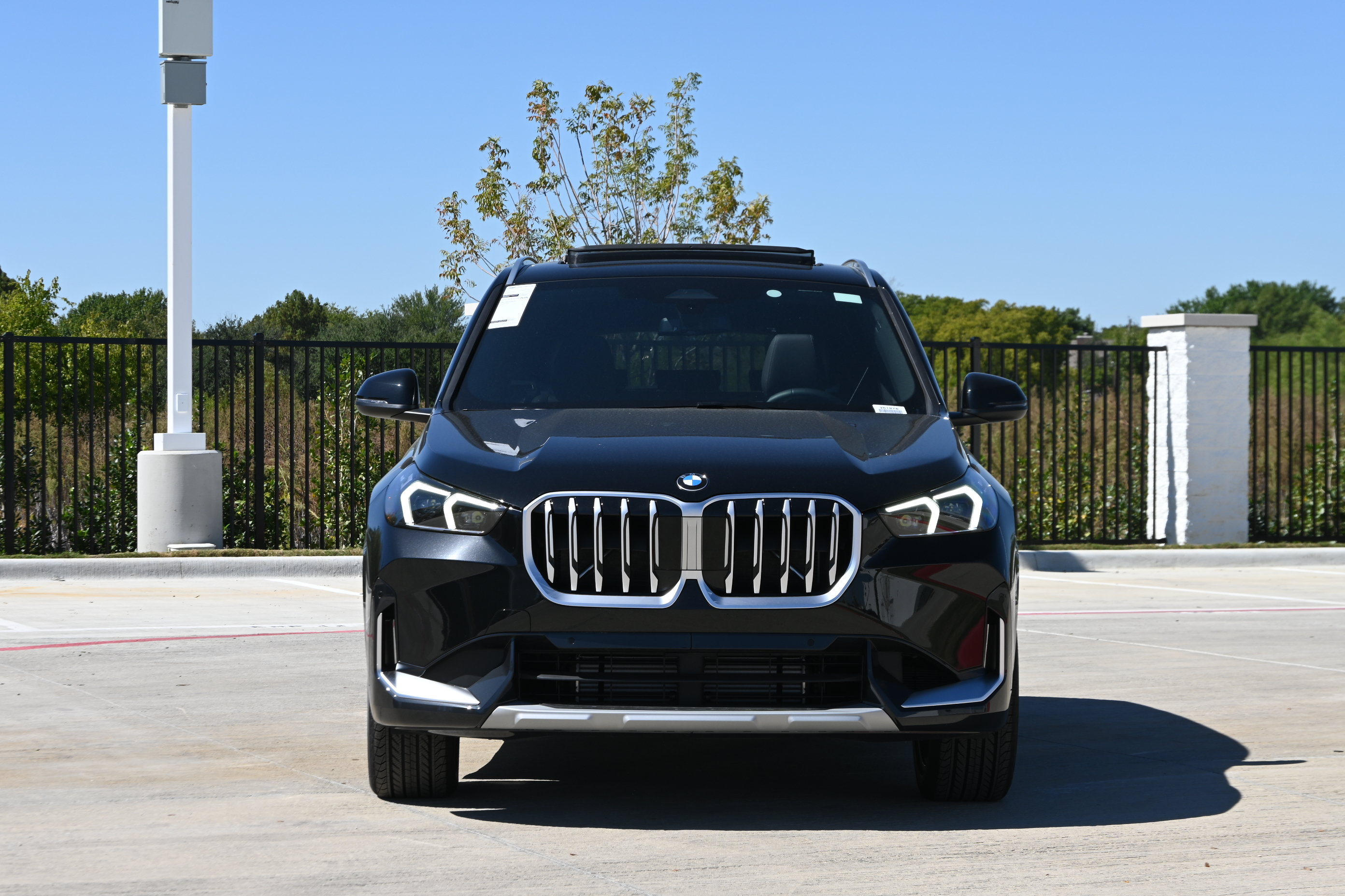 New 2027 BMW X1 xDrive28i AWD/4WD image 2