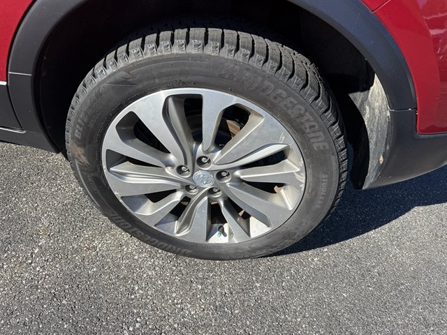 Used 2017 Buick Encore Essence FWD image 31
