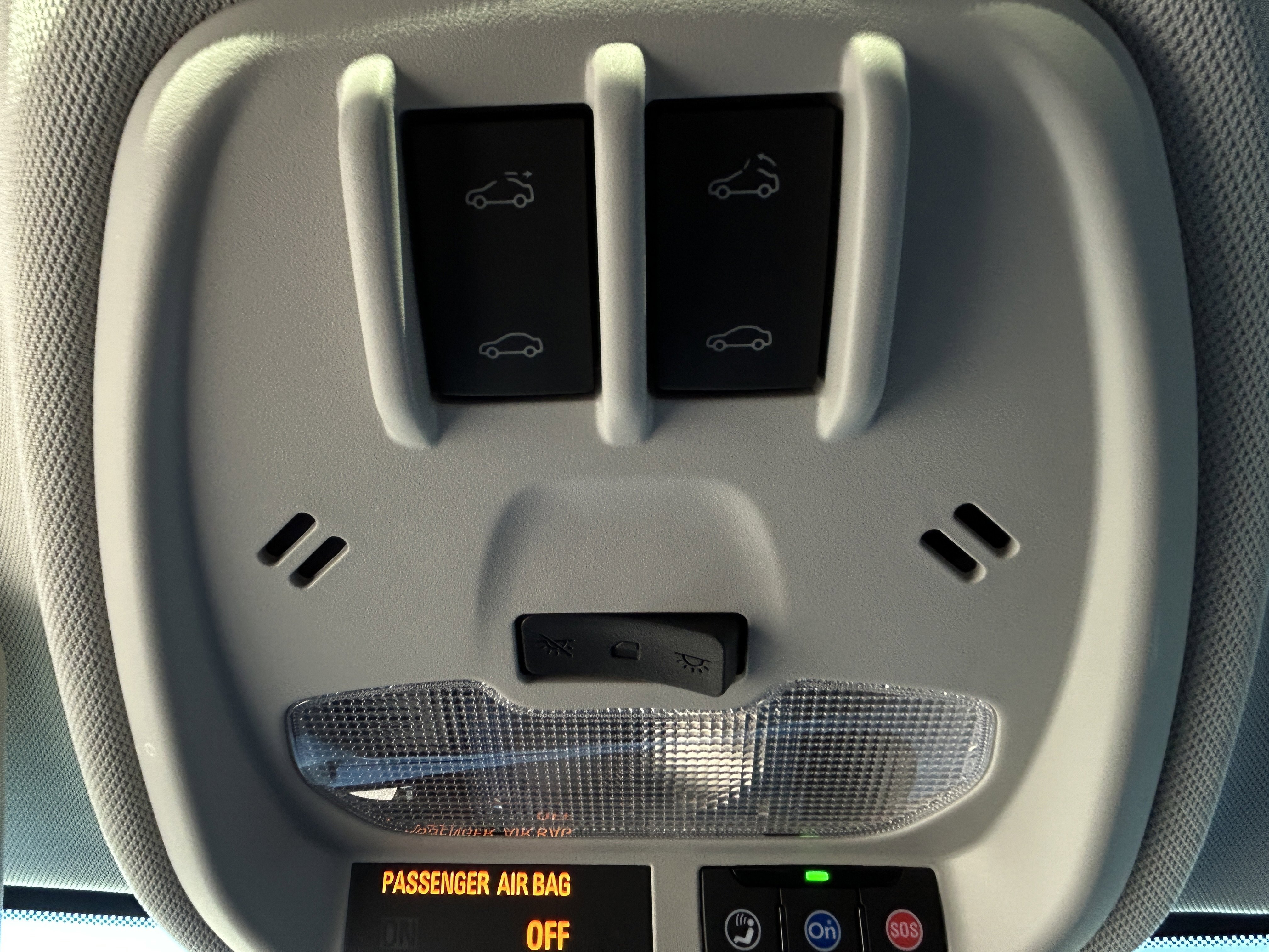 Used 2024 Chevrolet Trax ACTIV w/ Sunroof Package image 37