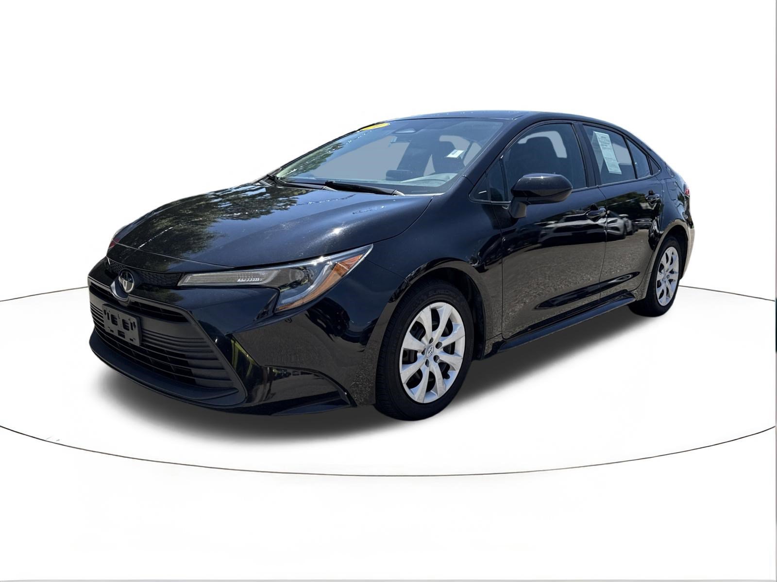 Used 2024 Toyota Corolla LE FWD image 11