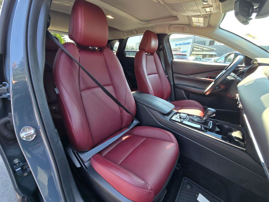 Used 2023 MAZDA CX-30 AWD 2.5 S w/ Preferred Package image 7