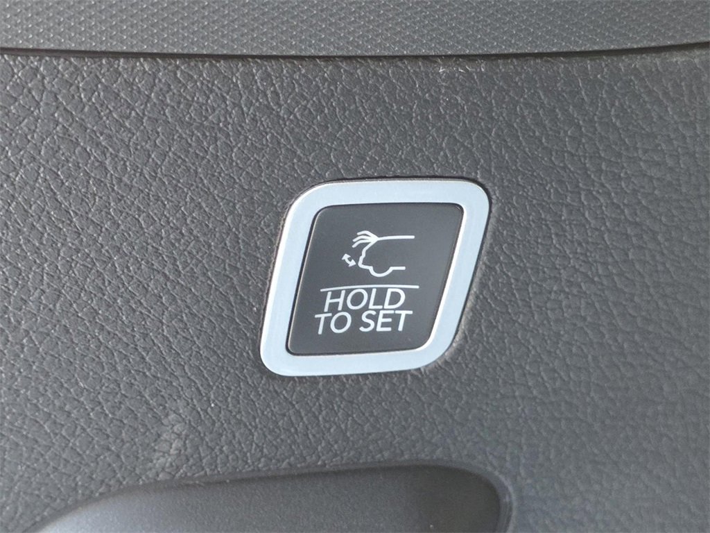 New 2025 Jeep Wagoneer Series II image 15