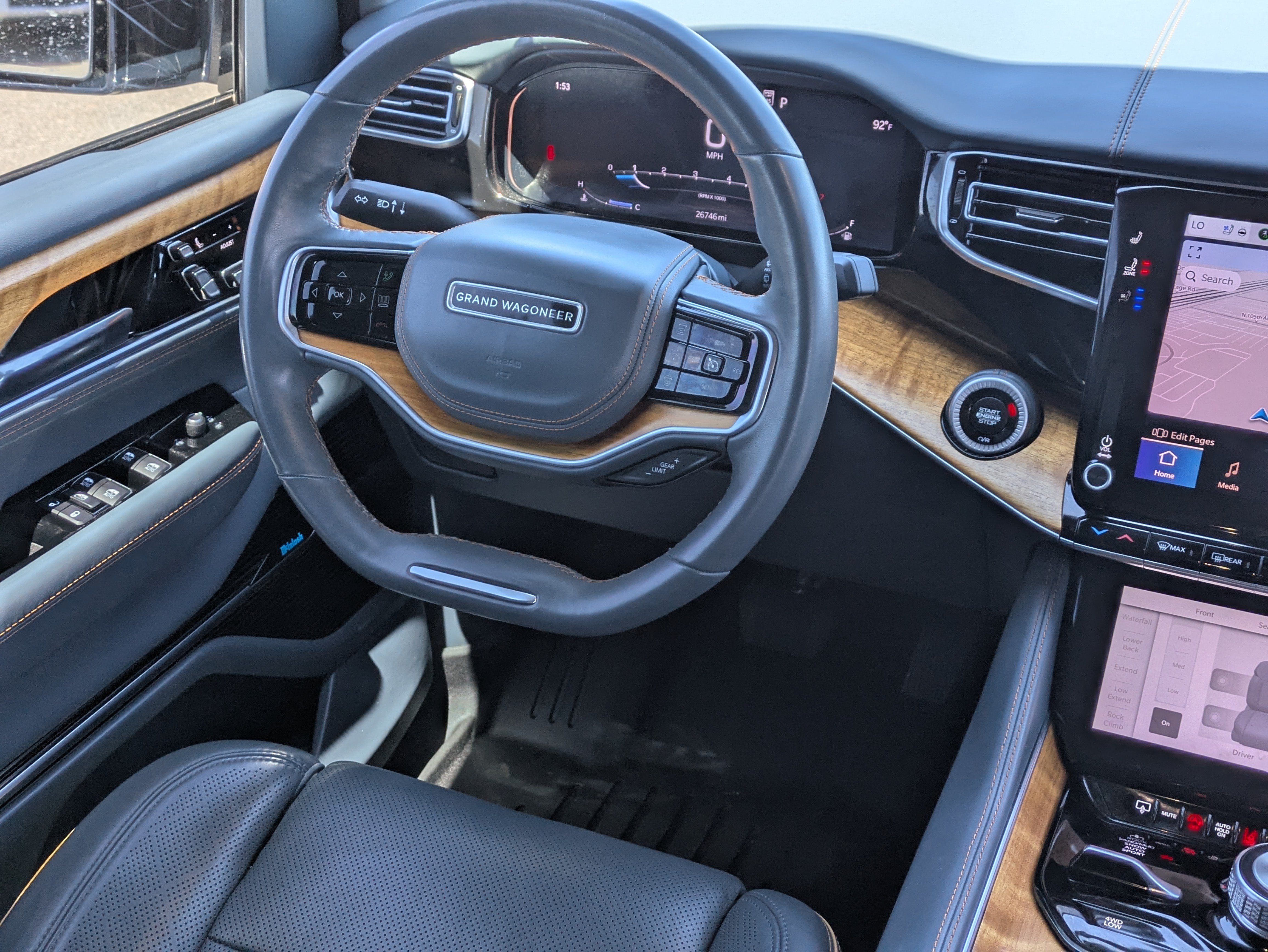 Used 2023 Jeep Grand Wagoneer L Series II w/ Premium Group II AWD/4WD image 17