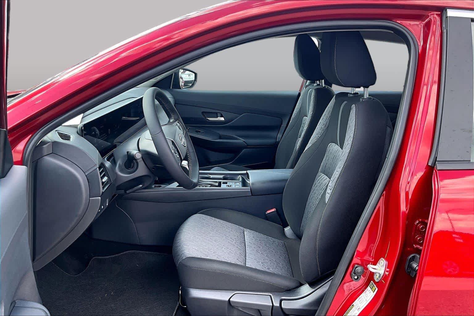 New 2027 Nissan Sentra SV w/ SV Convenience Package FWD image 9