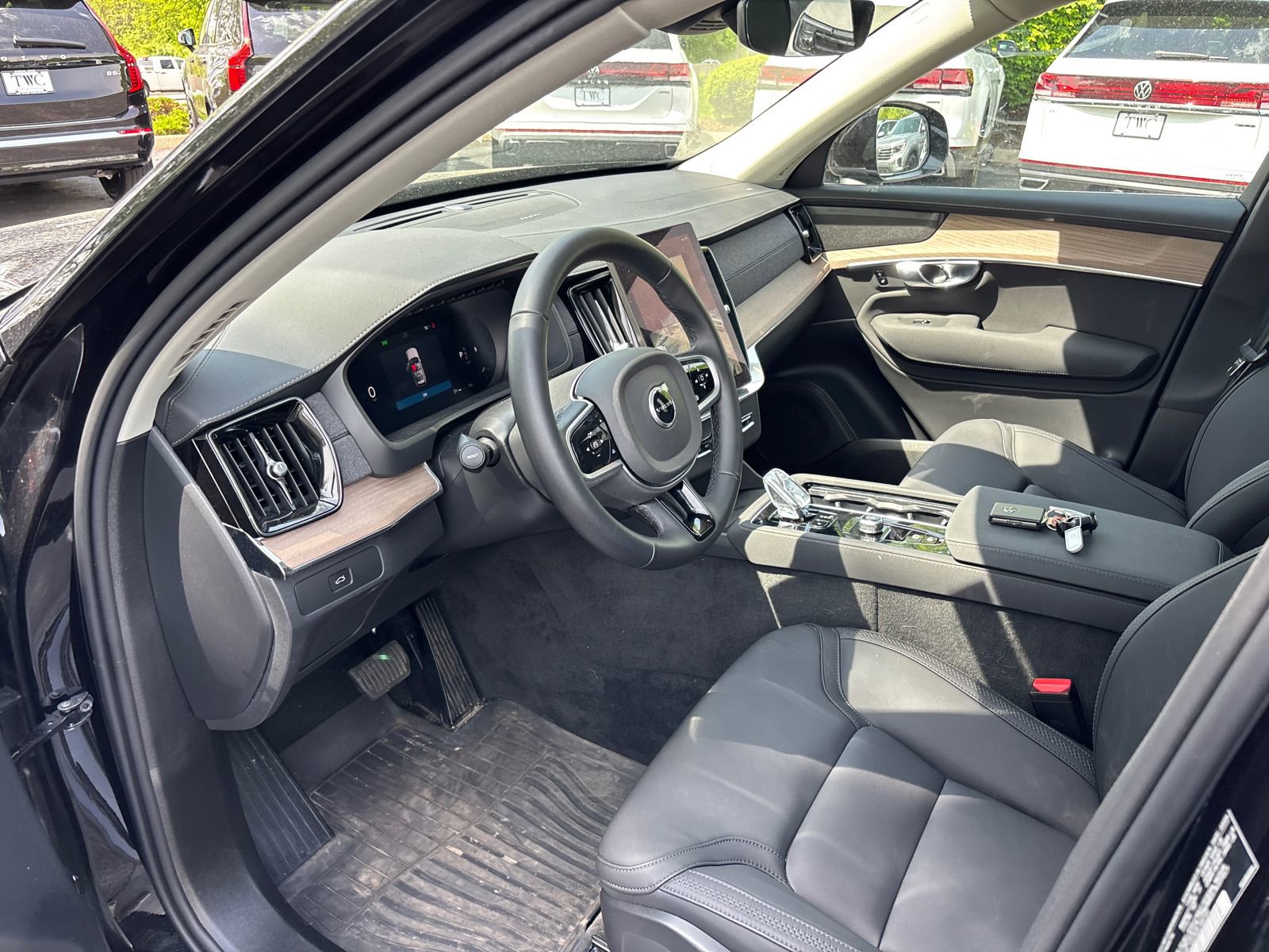 Used 2026 Volvo XC90 B6 Plus w/ Protection Package Premier AWD/4WD image 23