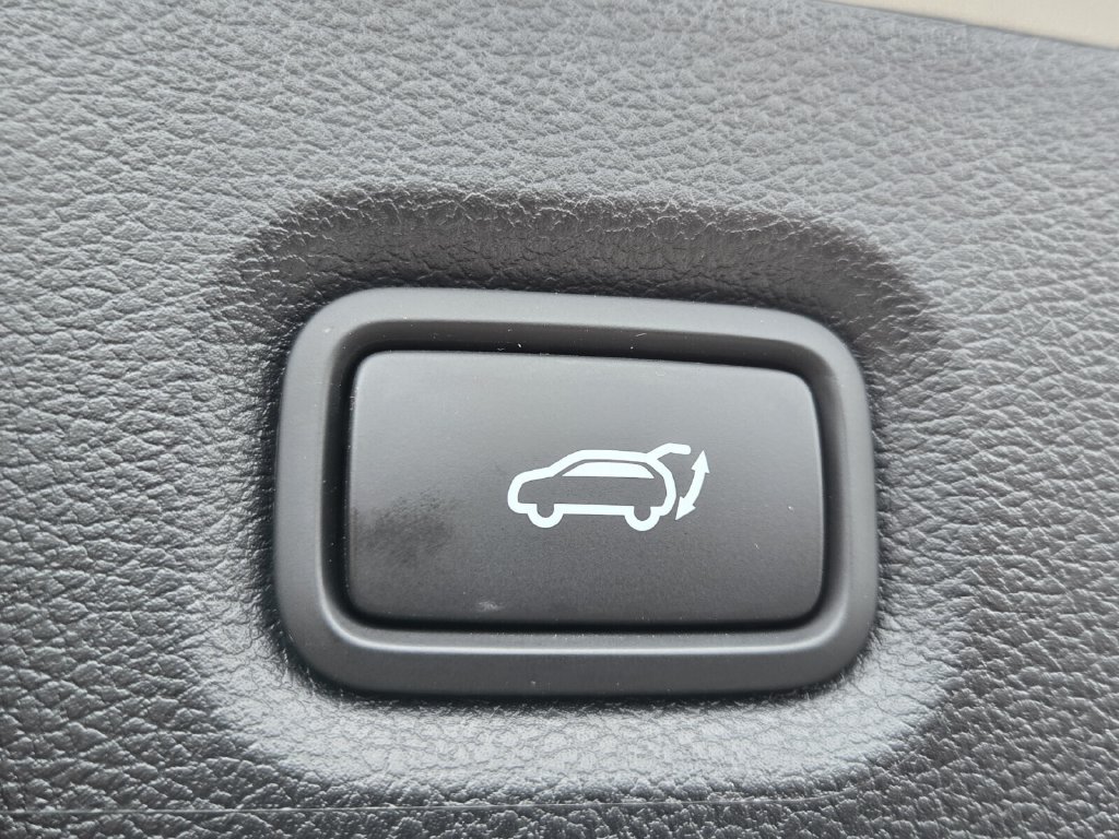 Certified 2023 Hyundai Santa Fe SEL AWD/4WD image 15