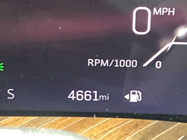 Used 2025 Cadillac Escalade Sport Platinum image 12