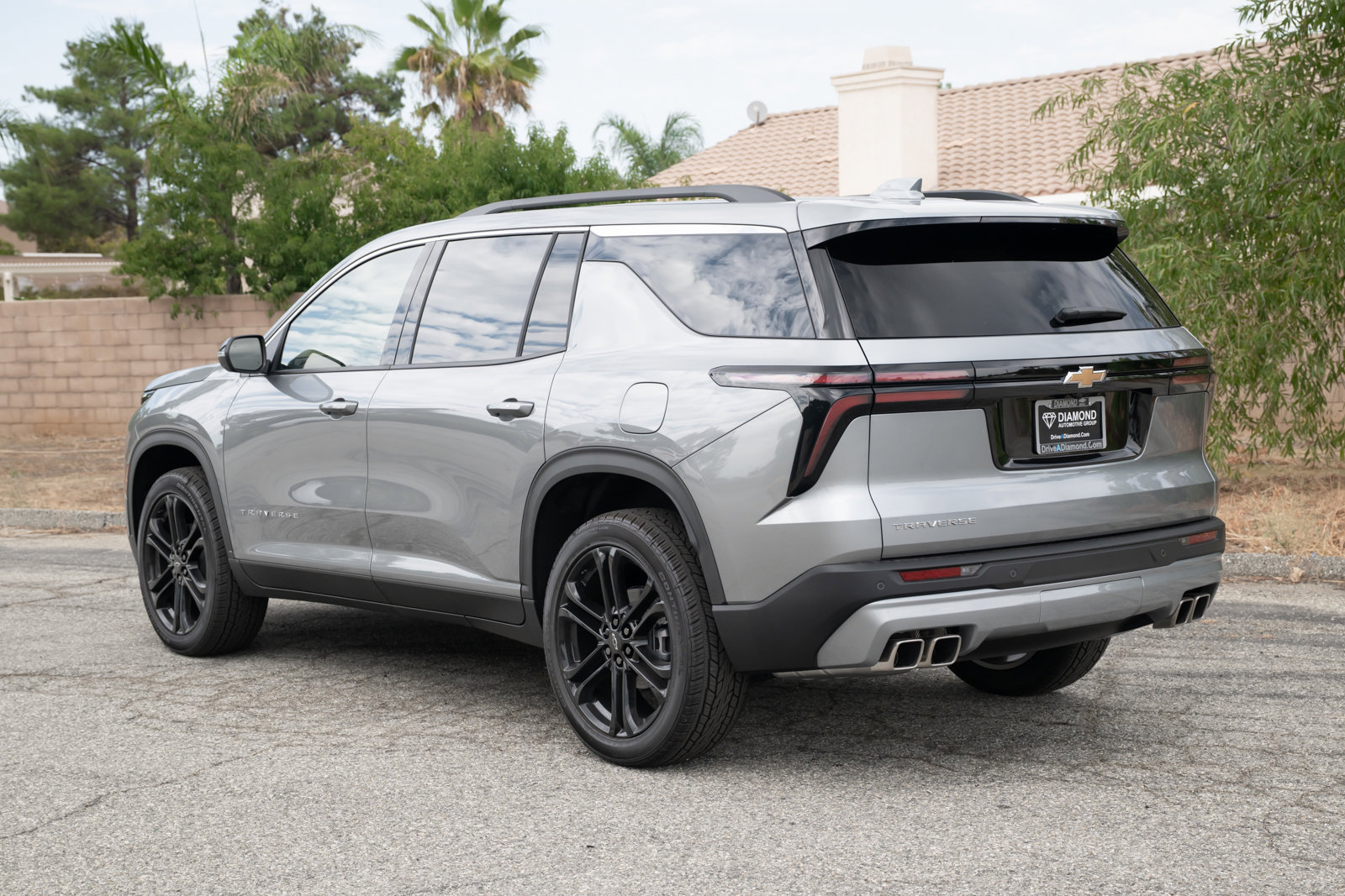 New 2026 Chevrolet Traverse LT w/ LPO, Floor Liner Package image 6