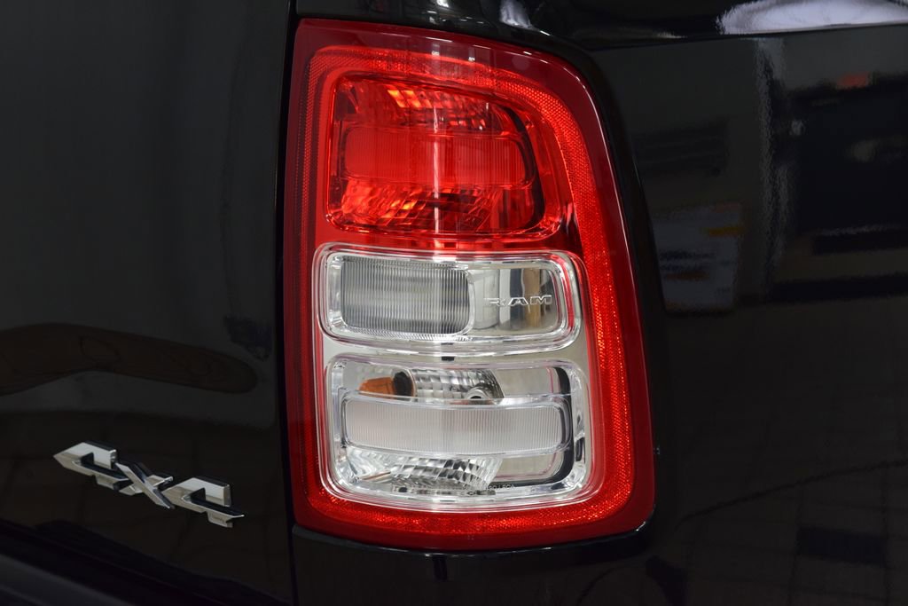 Used 2023 RAM 2500 Big Horn w/ Level 1 Equipment Group AWD/4WD image 18