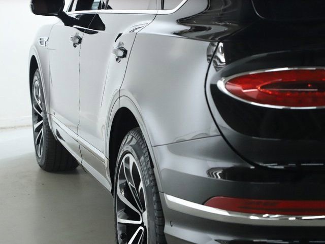 Used 2022 Bentley Bentayga image 6