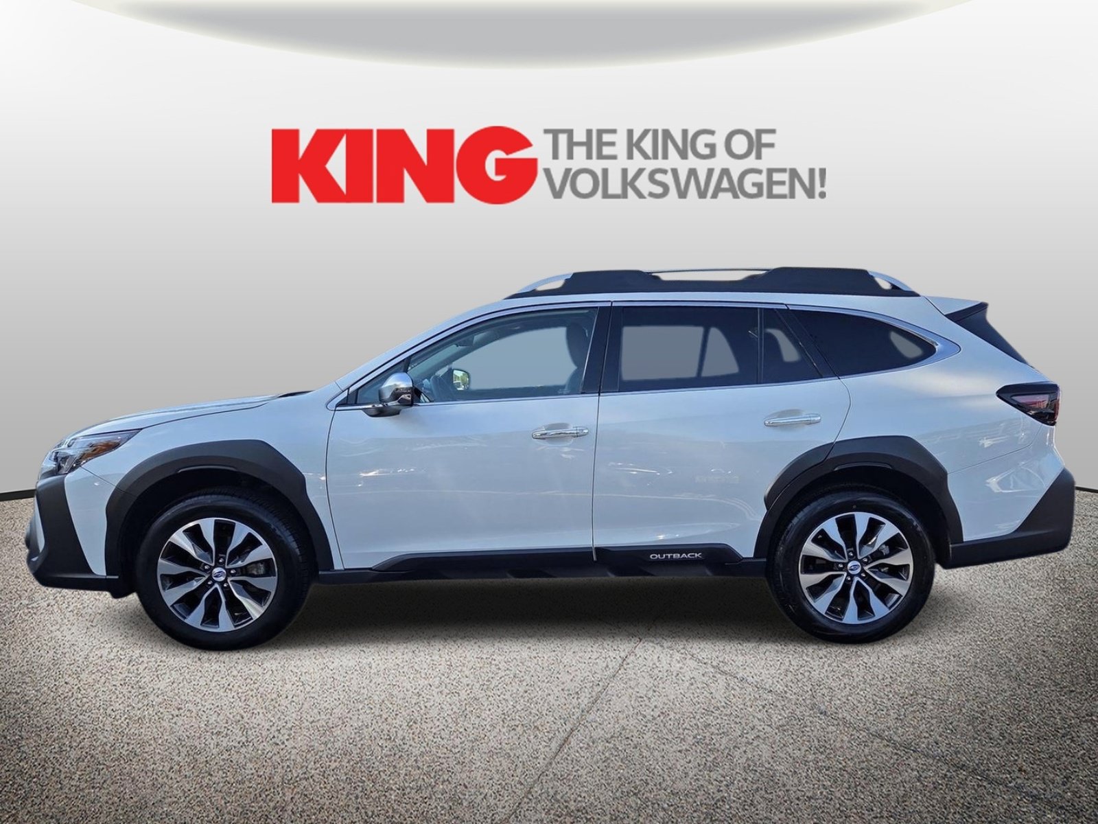 Used 2025 Subaru Outback Touring XT AWD/4WD image 7