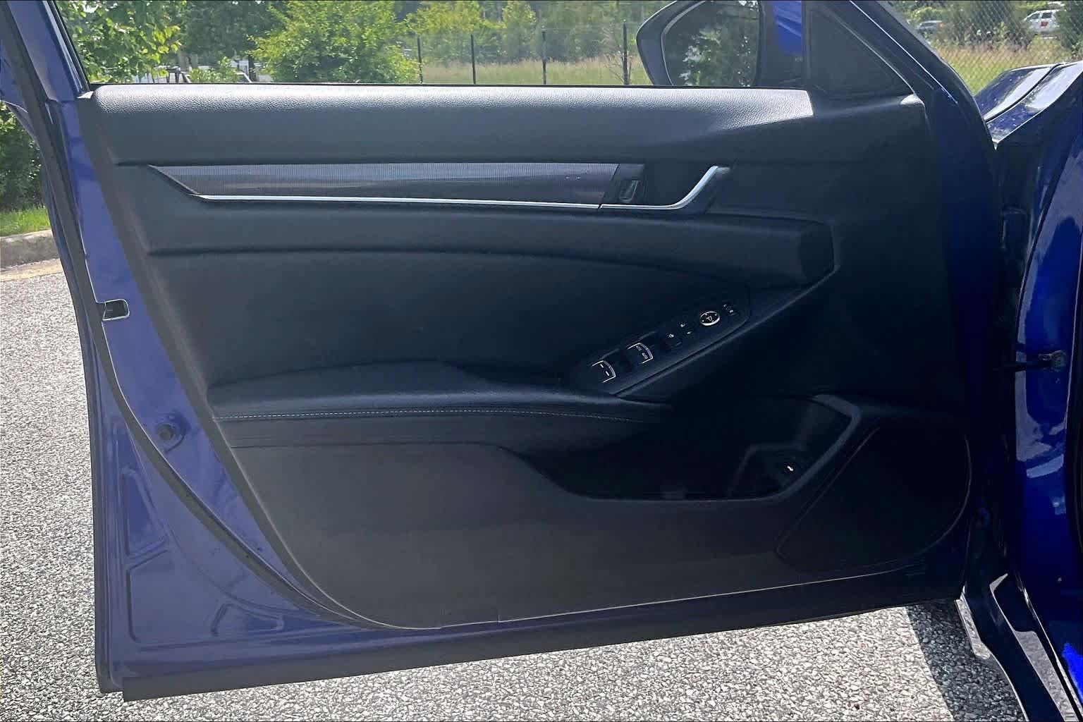 Used 2018 Honda Accord Sport image 21