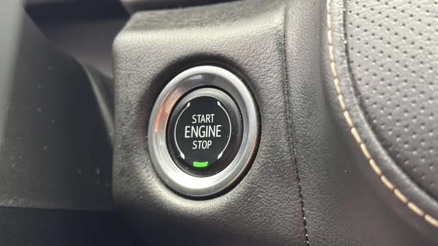 Certified 2024 GMC Yukon SLT w/ Max Trailering Package AWD/4WD image 14