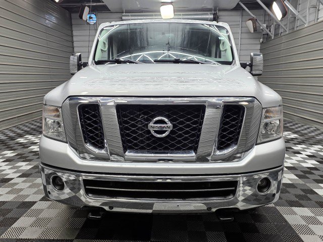 Used 2017 Nissan NV 3500 SL RWD image 4