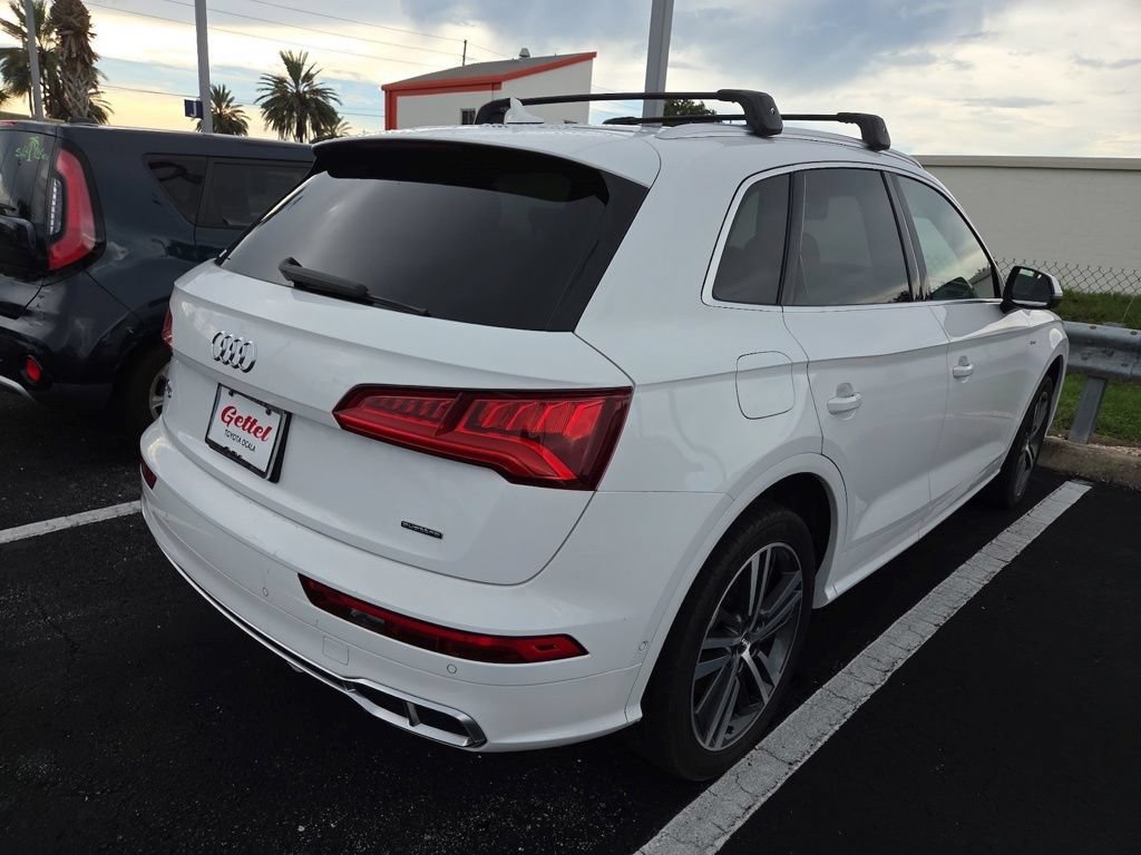 Used 2020 Audi Q5 e Prestige AWD/4WD image 3