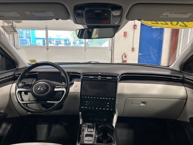 Used 2022 Hyundai Tucson Limited AWD/4WD image 16