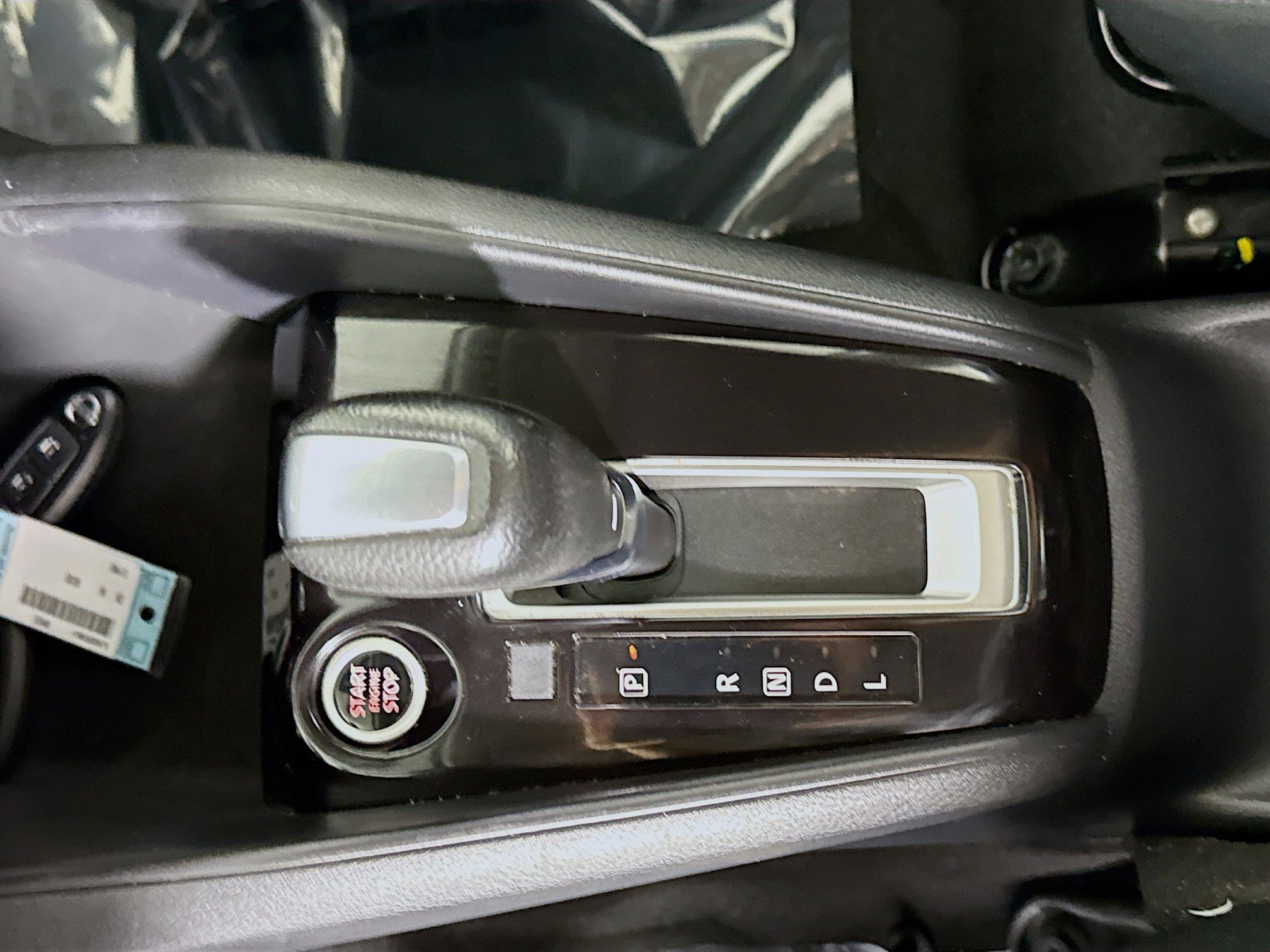 Used 2020 Nissan Kicks S image 20