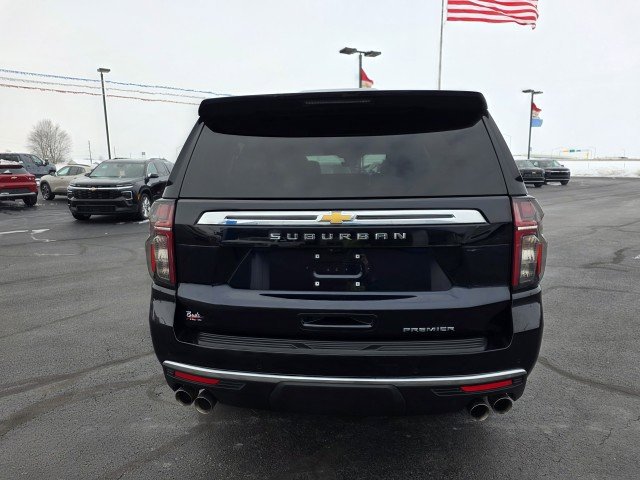 Used 2024 Chevrolet Suburban Premier w/ Premium Package AWD/4WD image 19