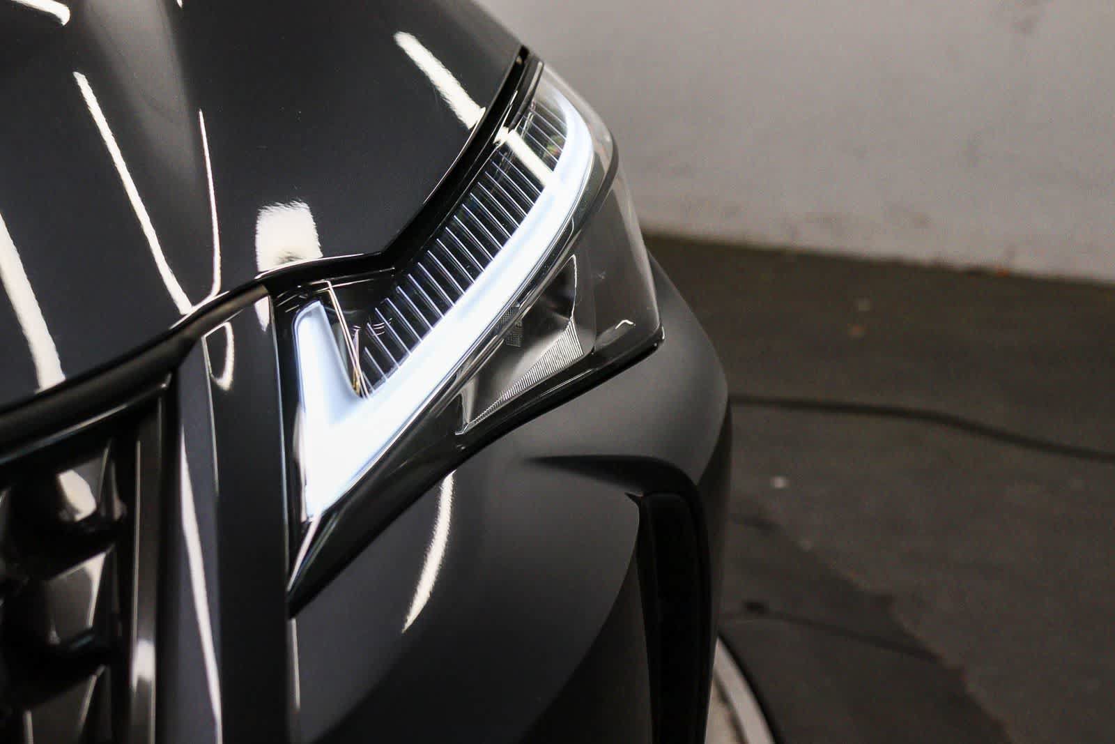 Used 2022 Lexus UX 200 w/ Accessory Package (Z2) FWD image 7