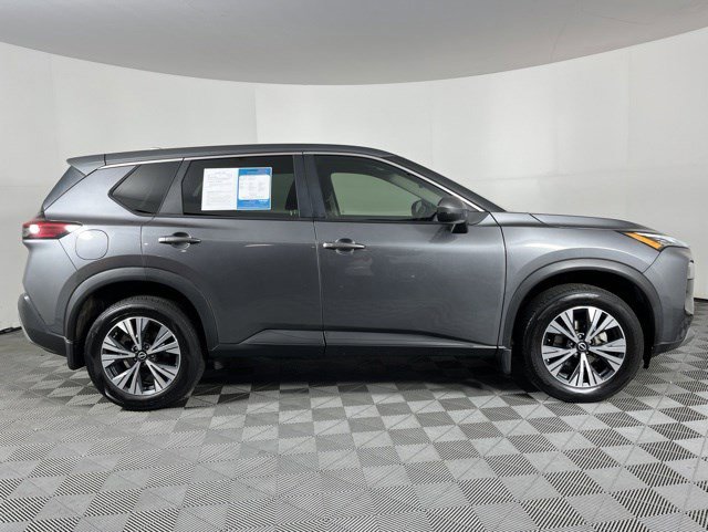 Used 2022 Nissan Rogue SV FWD image 11