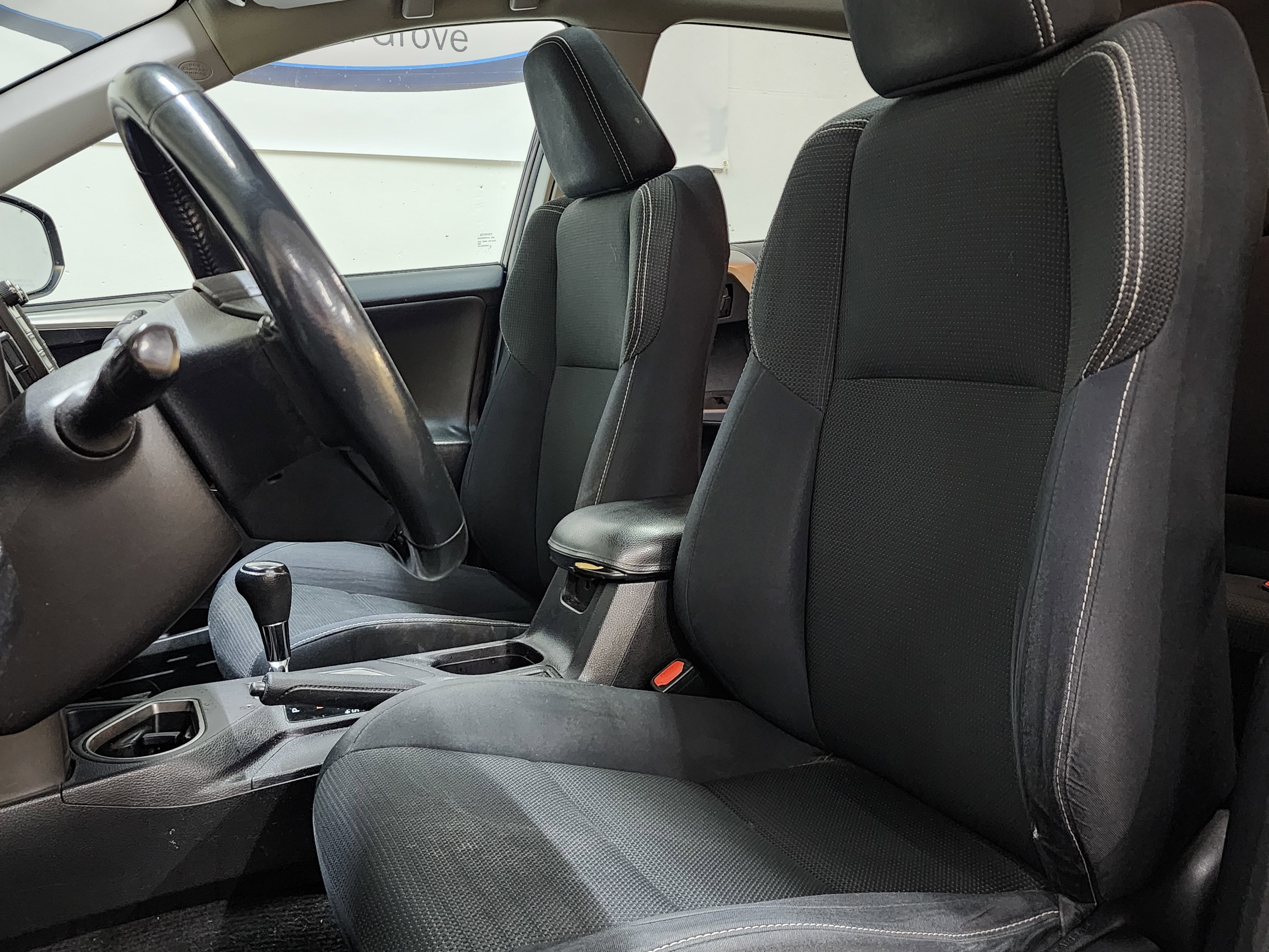 Used 2016 Toyota RAV4 XLE w/ Convenience Package image 12