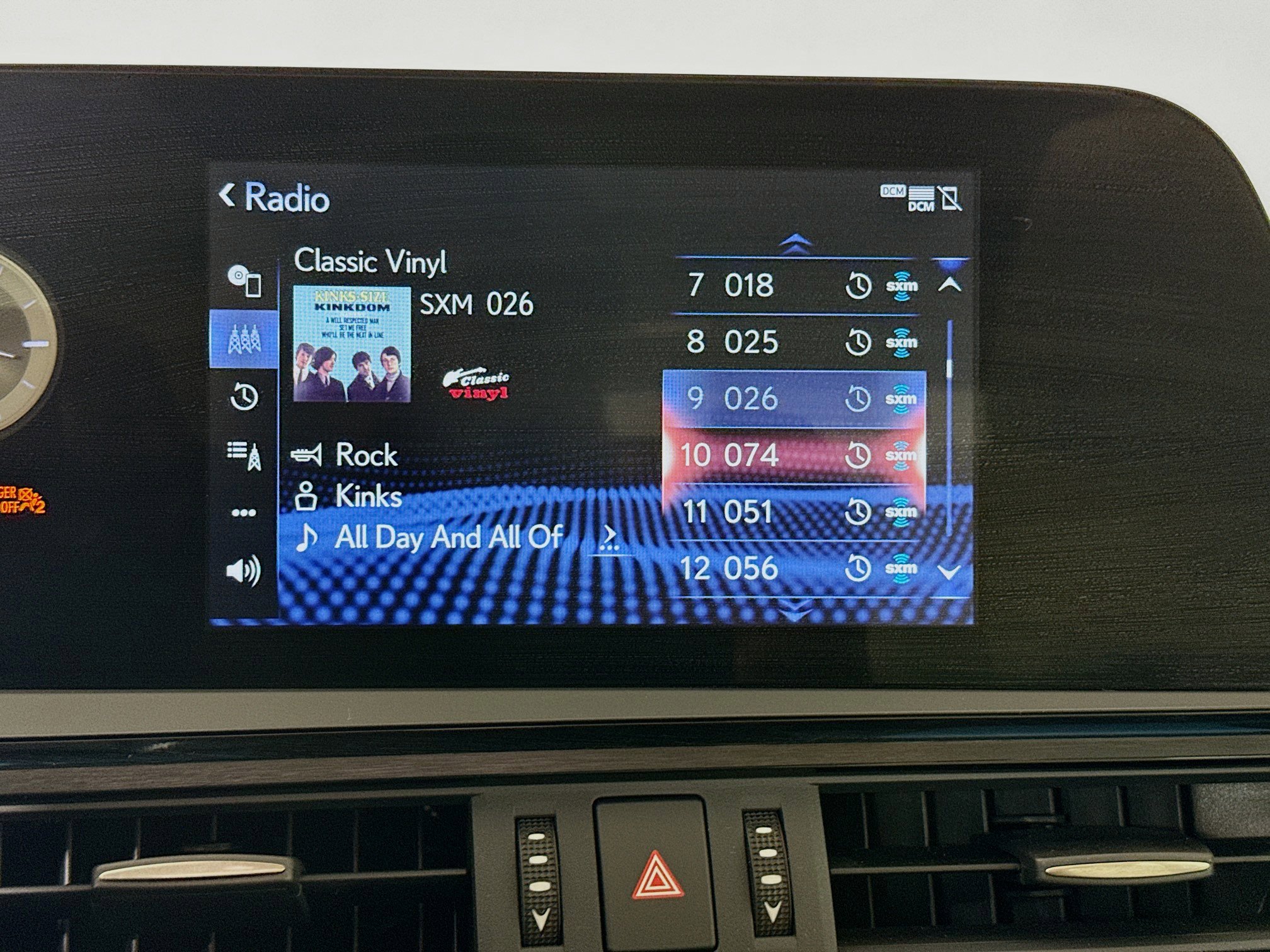 Certified 2022 Lexus ES 350 w/ Premium Package image 15