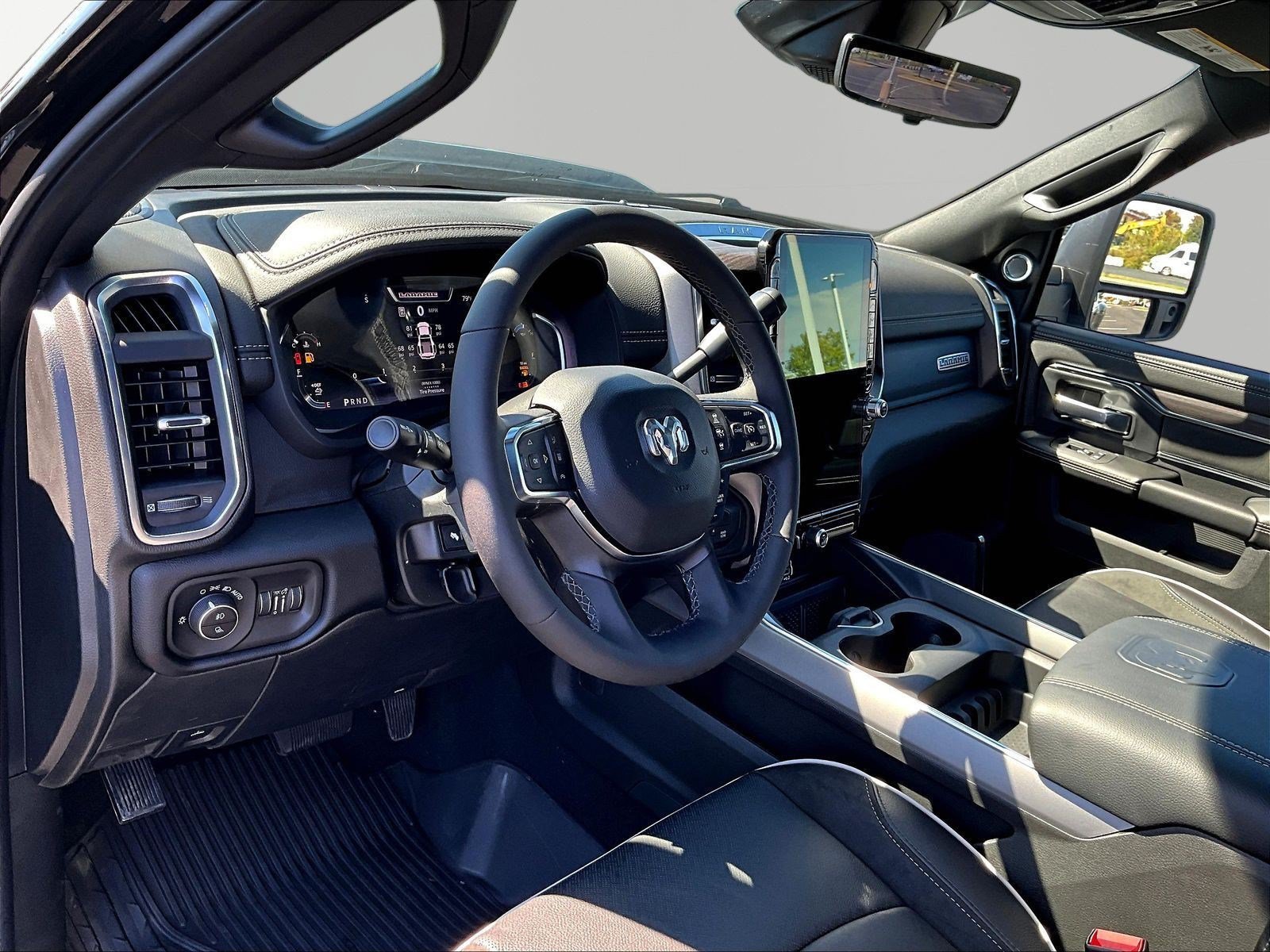 New 2027 RAM 3500 Laramie AWD/4WD image 9