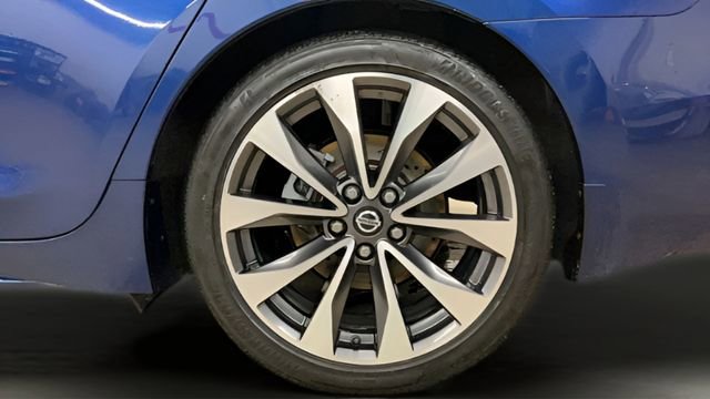 Used 2021 Nissan Maxima Platinum image 35