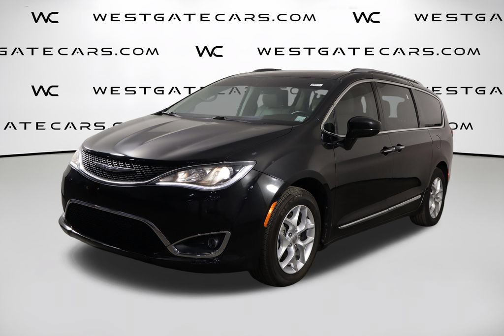 Used 2018 Chrysler Pacifica Touring-L Plus w/ Tire & Wheel Group