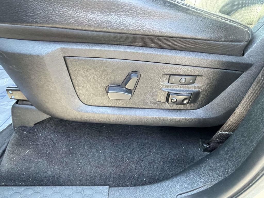 Used 2017 RAM 2500 Laramie w/ Sport Appearance Group image 14