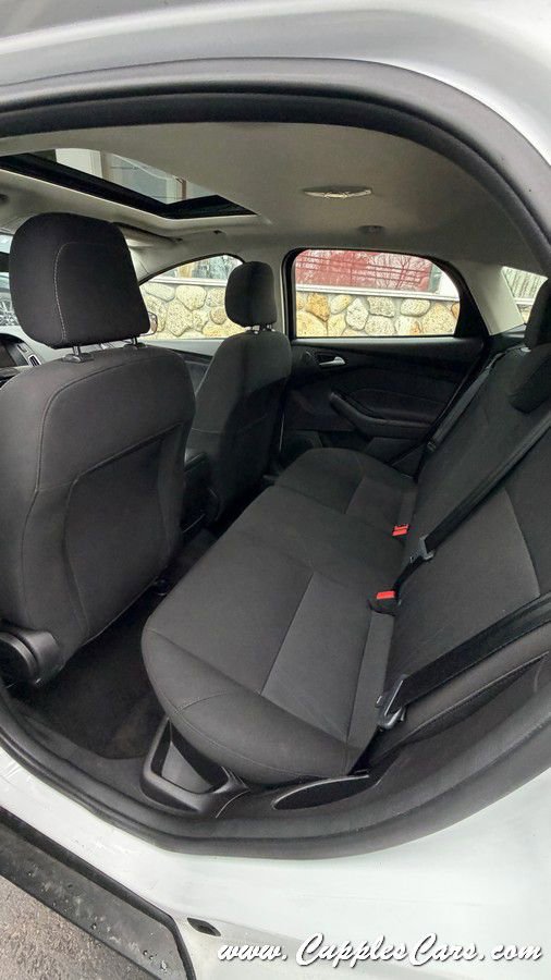 Used 2018 Ford Focus SEL FWD image 33
