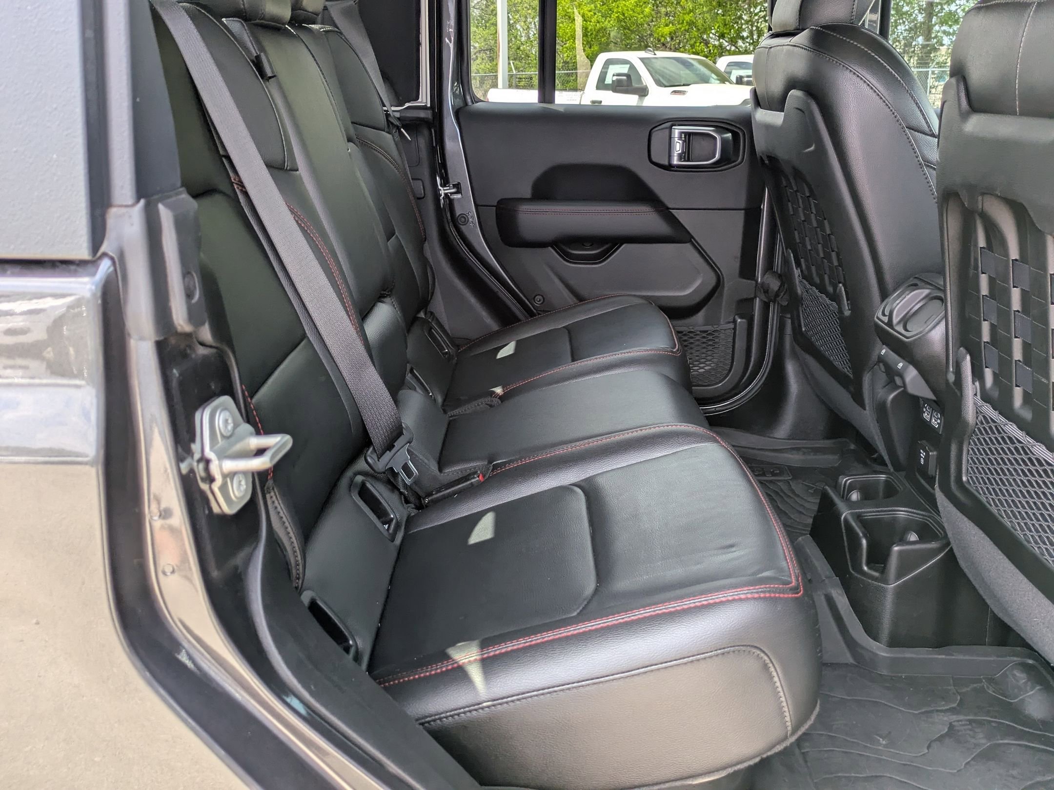 Used 2023 Jeep Gladiator Rubicon w/ Cold Weather Group image 23