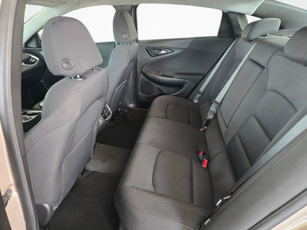 Used 2024 Chevrolet Malibu LT FWD image 37