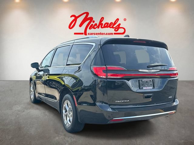 Used 2021 Chrysler Pacifica Limited AWD/4WD image 4