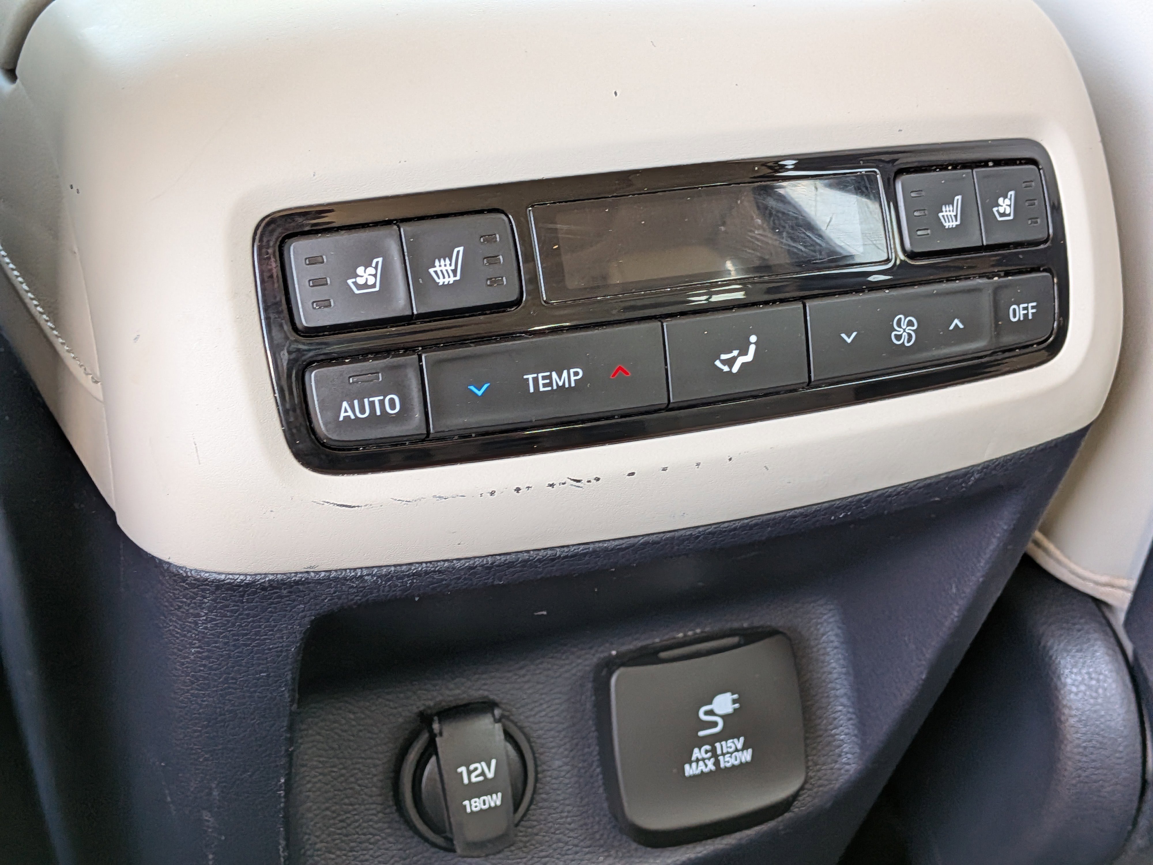 Used 2021 Hyundai Palisade Limited image 16