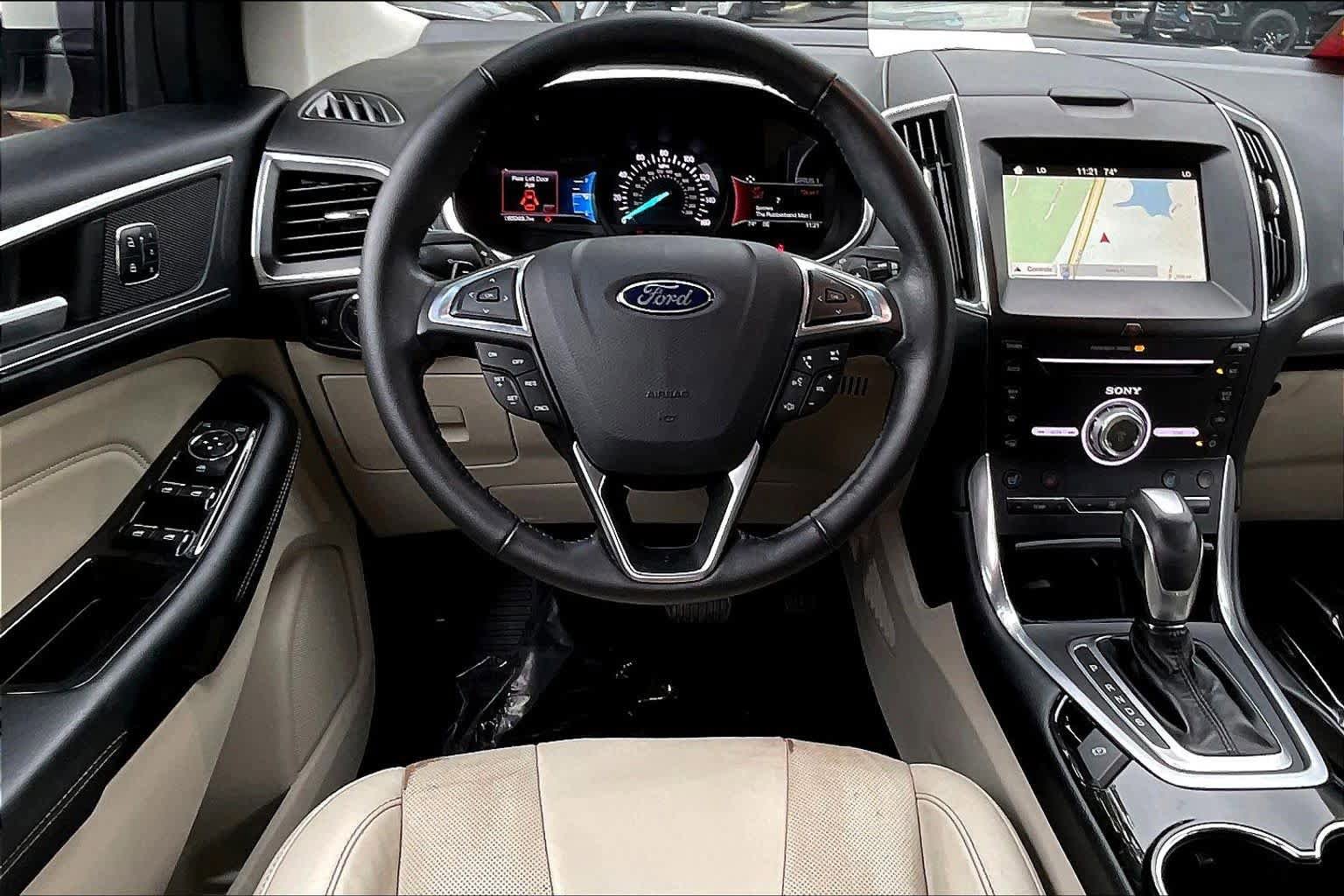 Used 2017 Ford Edge Titanium w/ Equipment Group 301A FWD image 6