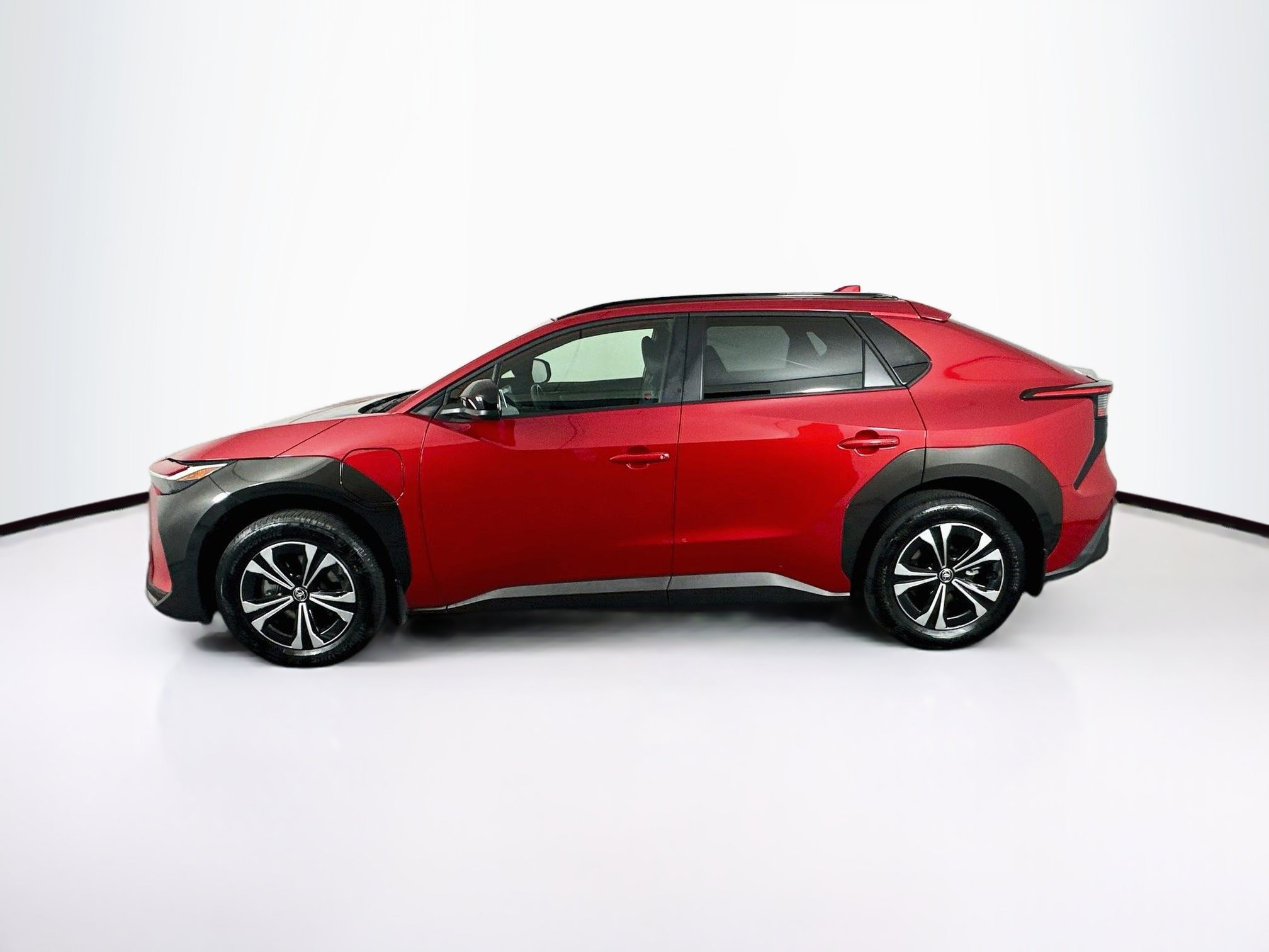 Used 2025 Toyota bZ4X FWD image 4