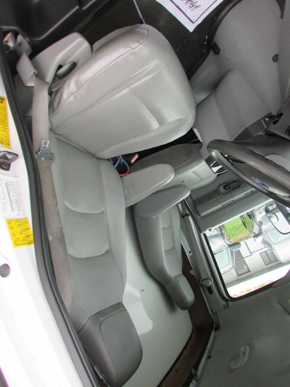 Used 2012 Ford E-450 and Econoline 450 Super Duty w/ PWR Locks & Windows Group RWD image 12