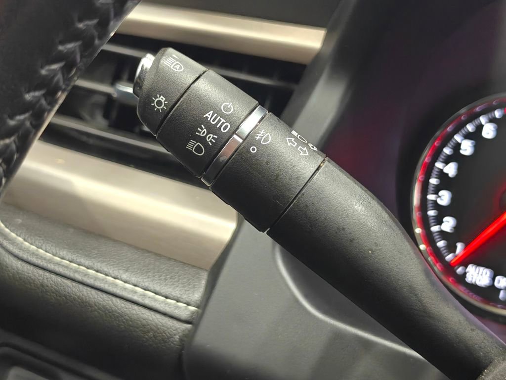 Used 2021 GMC Acadia Denali w/ Denali Ultimate Package image 61