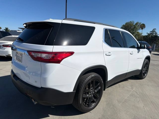 Used 2020 Chevrolet Traverse LT FWD image 2