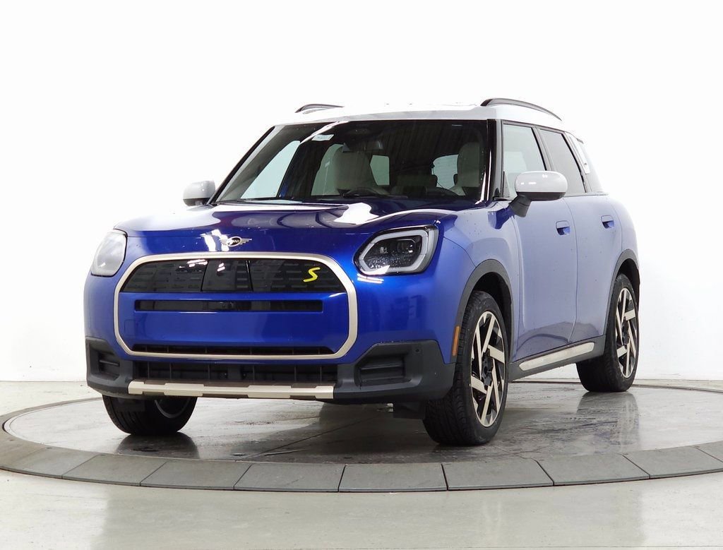 New 2025 MINI Cooper Countryman SE image 3