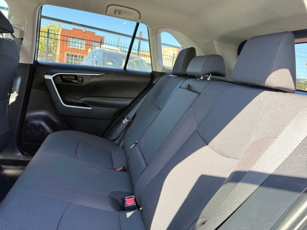 Used 2025 Toyota RAV4 LE AWD/4WD image 25