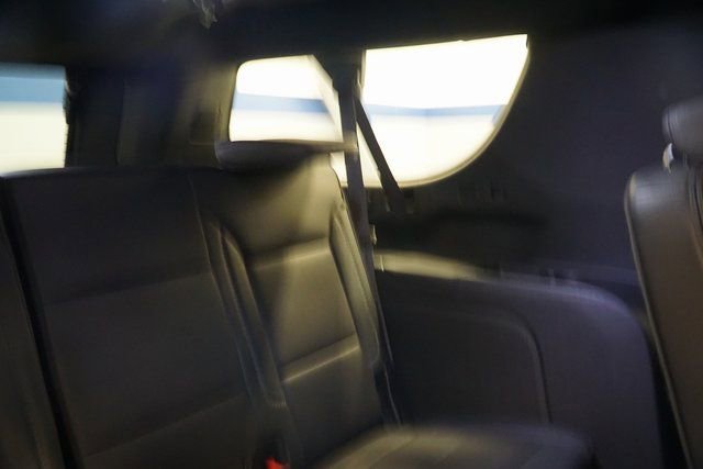 Used 2024 GMC Yukon XL Denali w/ Denali Reserve Package image 21