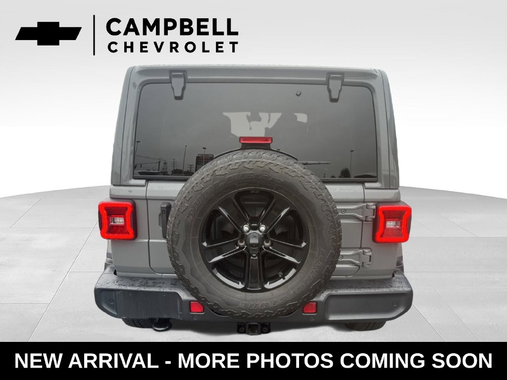 Used 2022 Jeep Wrangler Unlimited Sahara AWD/4WD image 4