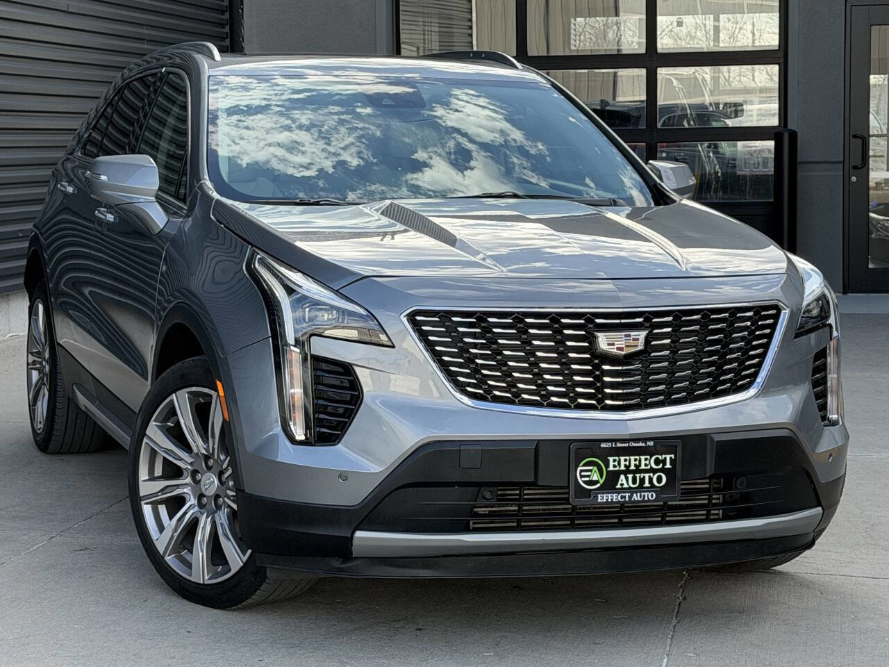 Used 2023 Cadillac XT4 Premium Luxury image 5