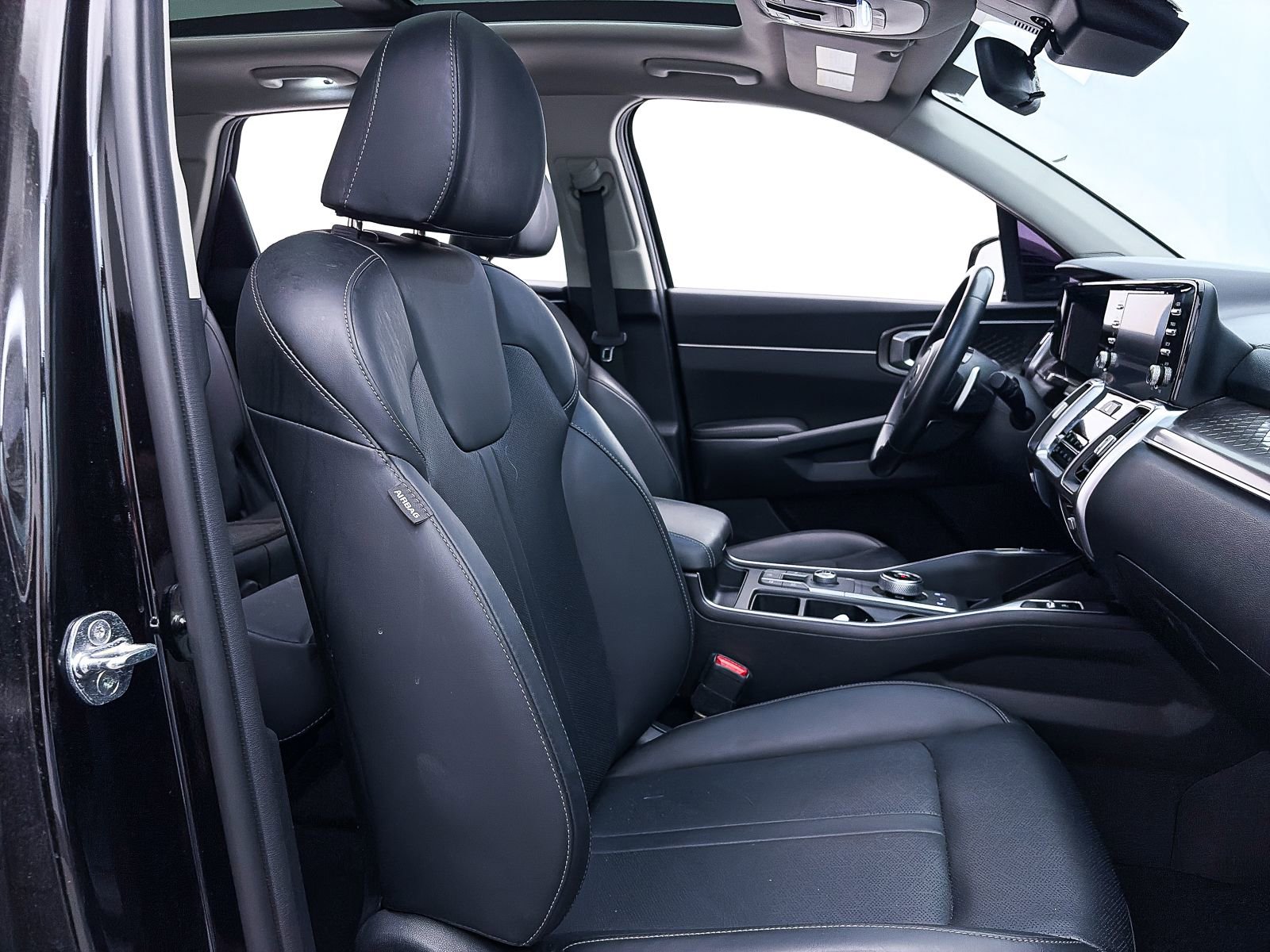 Used 2021 Kia Sorento EX image 36