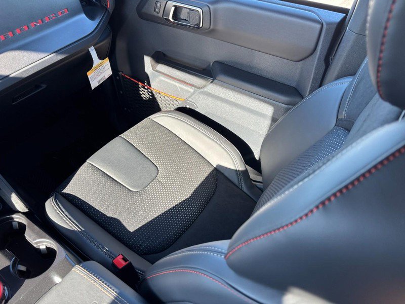 New 2025 Ford Bronco Raptor w/ Interior Carbon Fiber Pack image 10